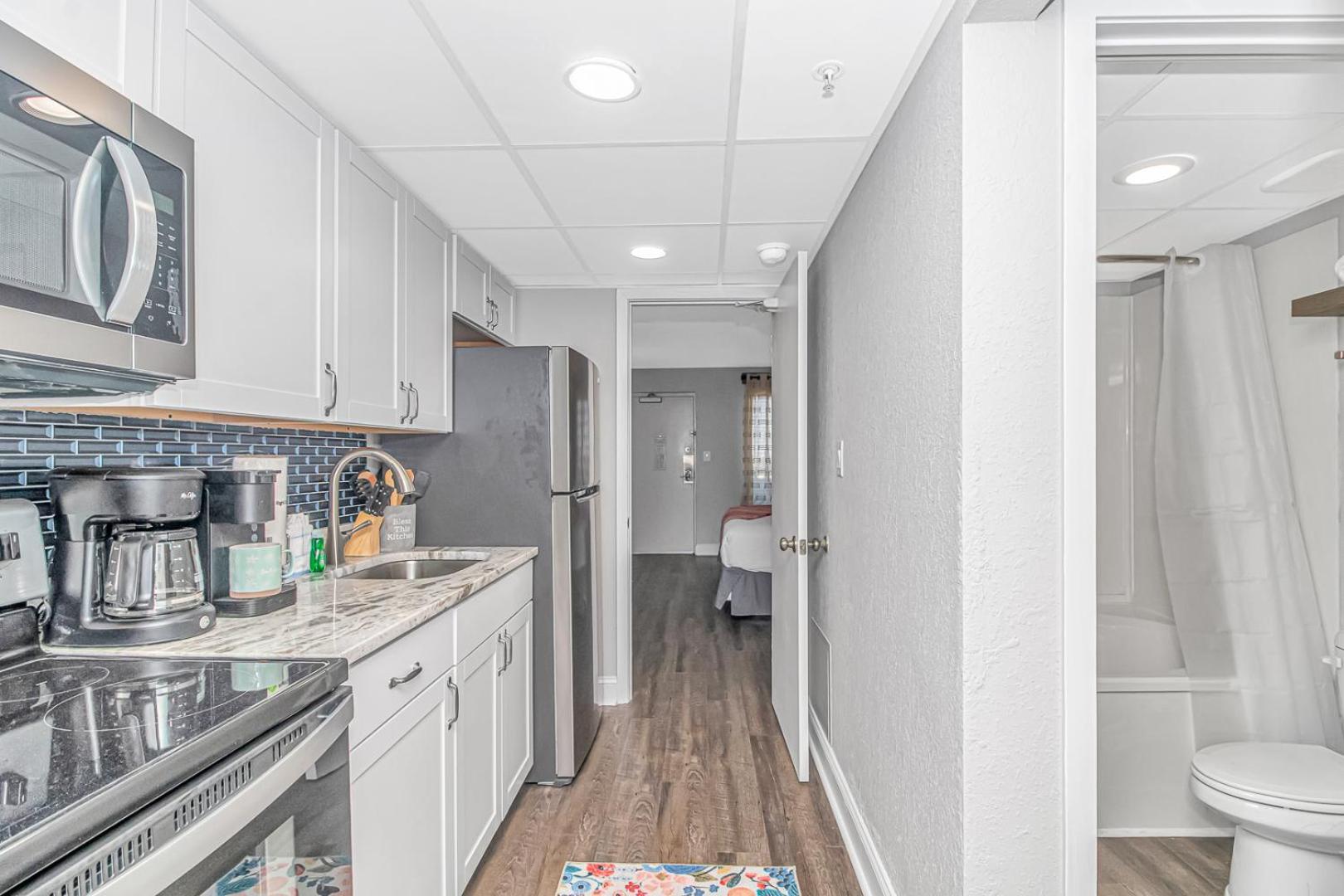 Completely Renovated Oceanfront Condo - King Suite With Led Fireplace! Boardwalk 1034 マートルビーチ エクステリア 写真